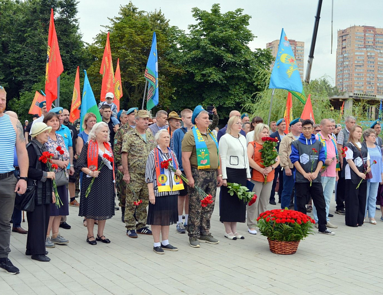 В Перово отпраздновали День Воздушно-десантных войск России