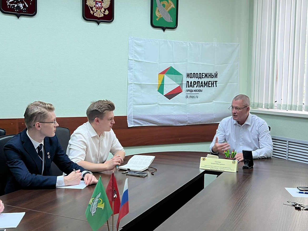 Юристы ответили на вопросы перовчан