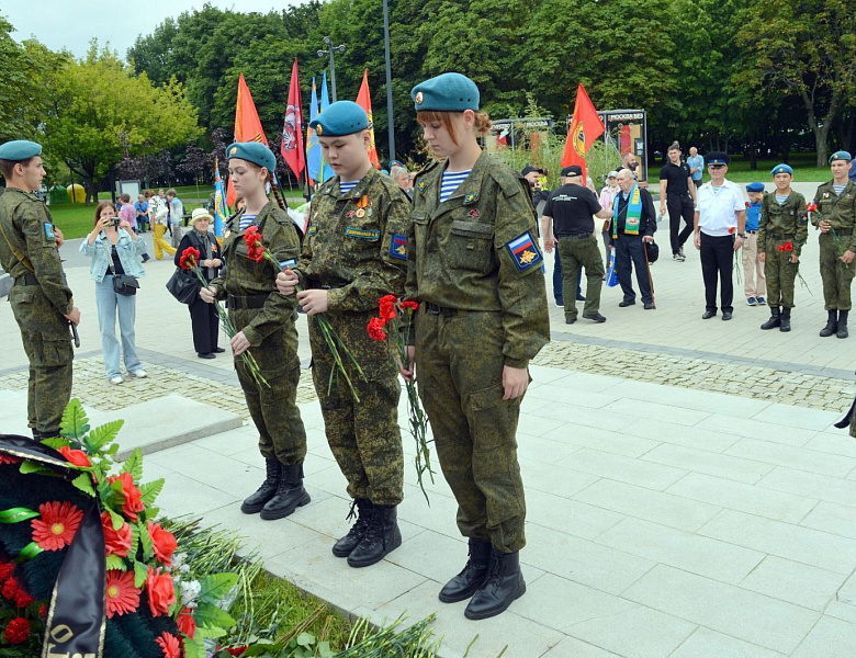 В Перово отпраздновали День Воздушно-десантных войск России